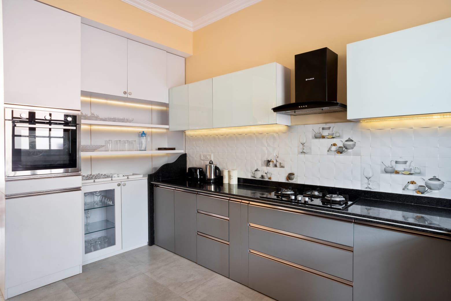 Fully equipped kitchen